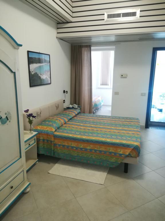Hotel Nido D'aquila La Maddalena (Sassari) Exterior foto